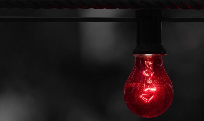 緊急 仕事に行きたくないと朝も夜も泣くのは 心のsos 転職エージェント活用のおすすめ理由転職エージェント