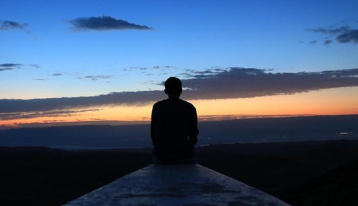 緊急 仕事に行きたくないと朝も夜も泣くのは 心のsos 転職エージェント活用のおすすめ理由転職エージェント